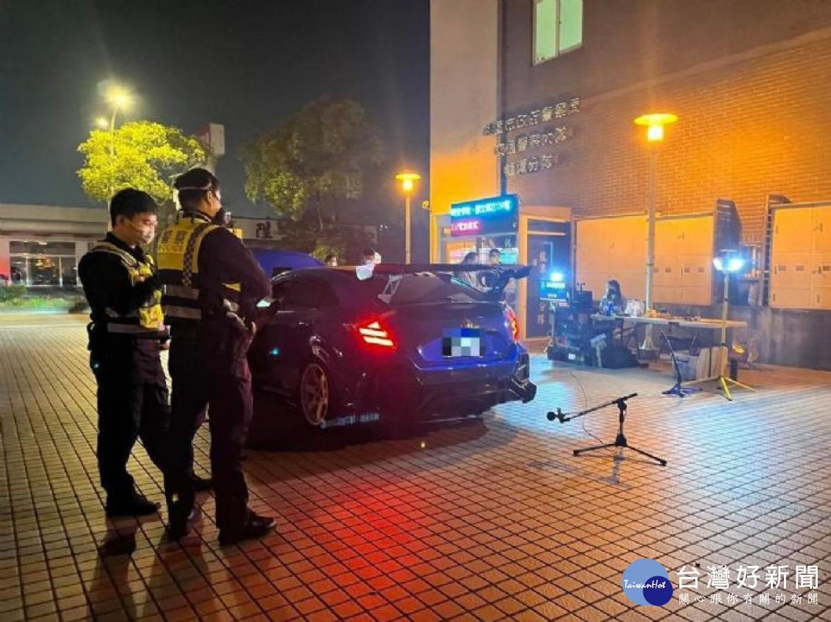 桃園市政府警察局、環境保護局及桃園監理站攜手合作，擴大環警監聯合稽查檢測作業。