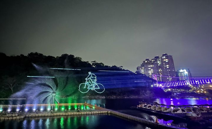 碧潭水舞換新曲 暖春夜晚好去處
