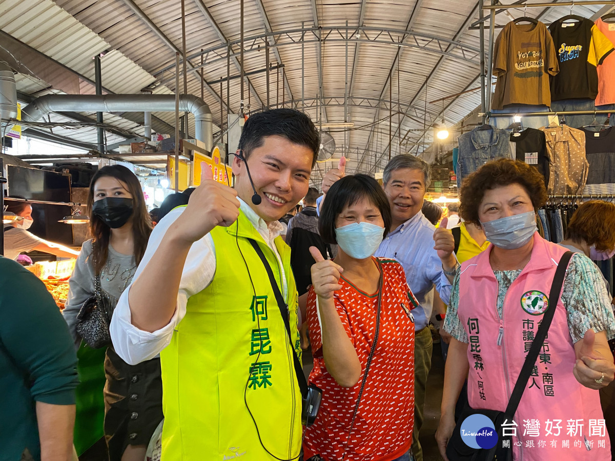 中六區立委參選人何昆霖恭喜初選勝出的江肇國,也呼籲鄉親跟他一起支持江肇國守住中西東南區立委關鍵一席。中六區立委擬參選人何昆霖提供