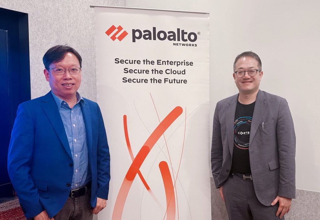 Palo Alto Networks 台灣區總經理 尤惠生 (圖右) 台灣技術總監 蕭松瀛 (圖左)