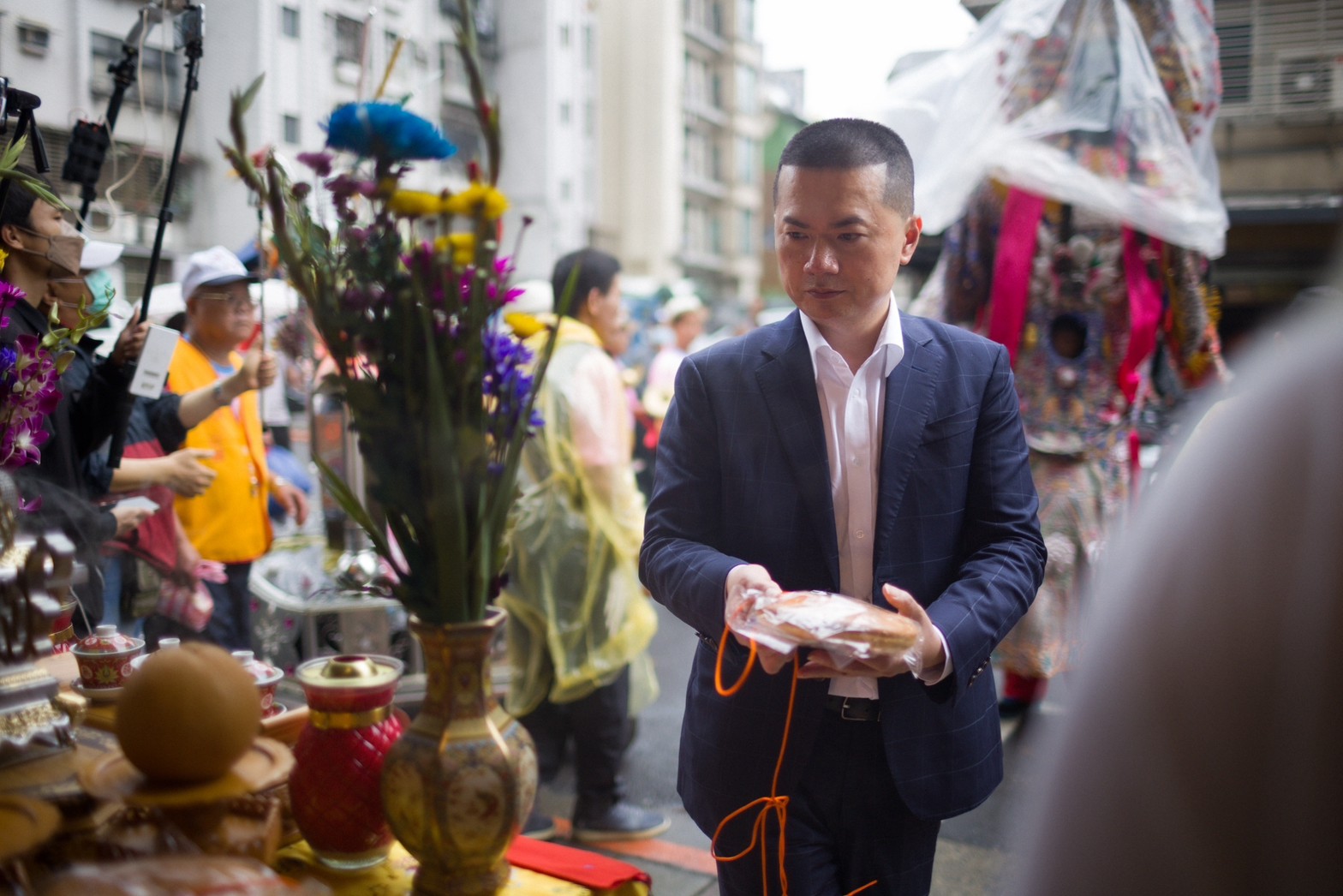 【有影】蔣萬安參拜山腳角媽祖 宏明董座陳啟宏盼保護內湖文化傳承 96 B84FB951 A752 4EB7 85AB B4EE61370FBC L0 001