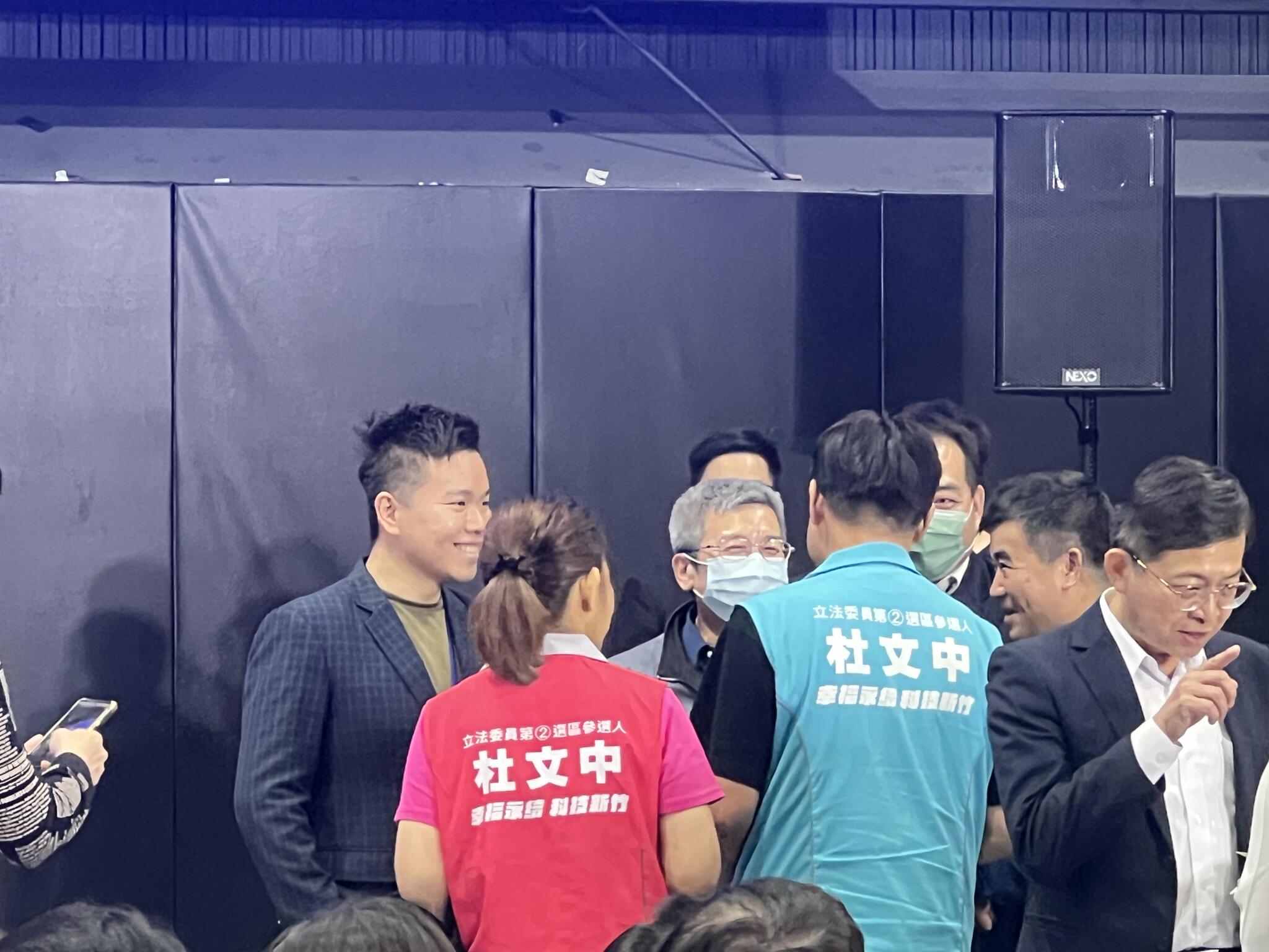 【有影】藍白合有譜?郭台銘新竹開講現場擠爆 柯文哲親信李文宗也來了 84 S 121086467 1