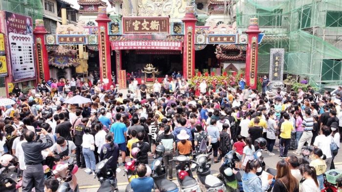 慶祝玄天上帝壽誕 員林衡文宮發救濟金與獎學金