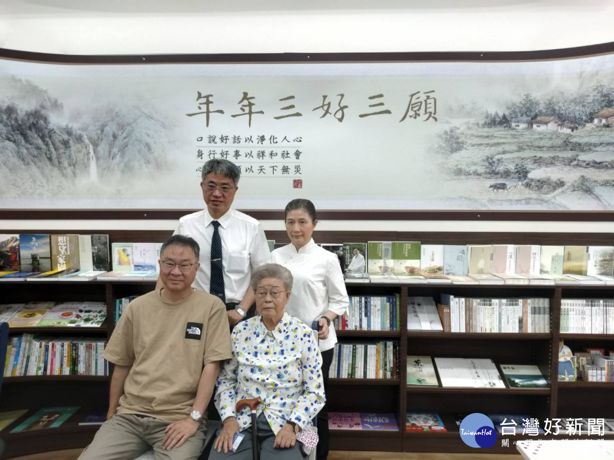田中高中「靜思閱讀書軒」啟用,校園中書香人文伴隨。圖/慈濟基金會提供