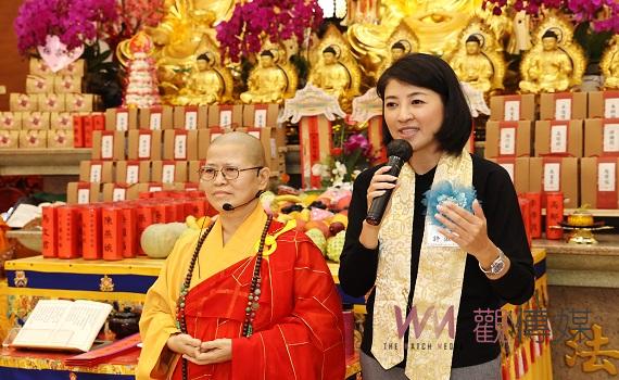 慶佛誕國姓東方淨苑舉行浴佛法會 南投縣長許淑華祈求國泰民安