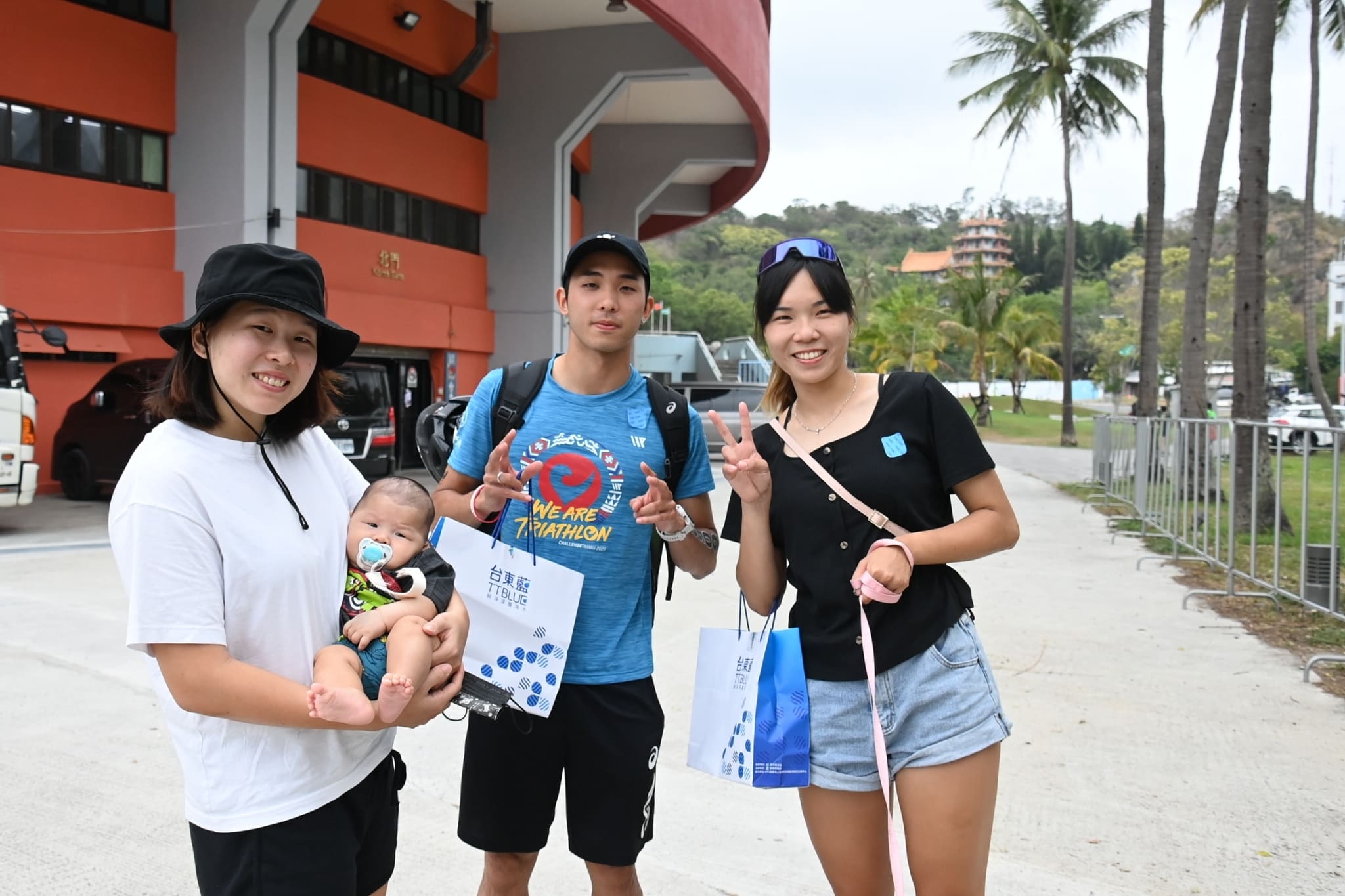 2023 CHALLENGE TAIWAN頒獎典禮_51.5km(左起)張嘉家、張家豪、張婷婷。照片提供CHALLENGE TAIWAN