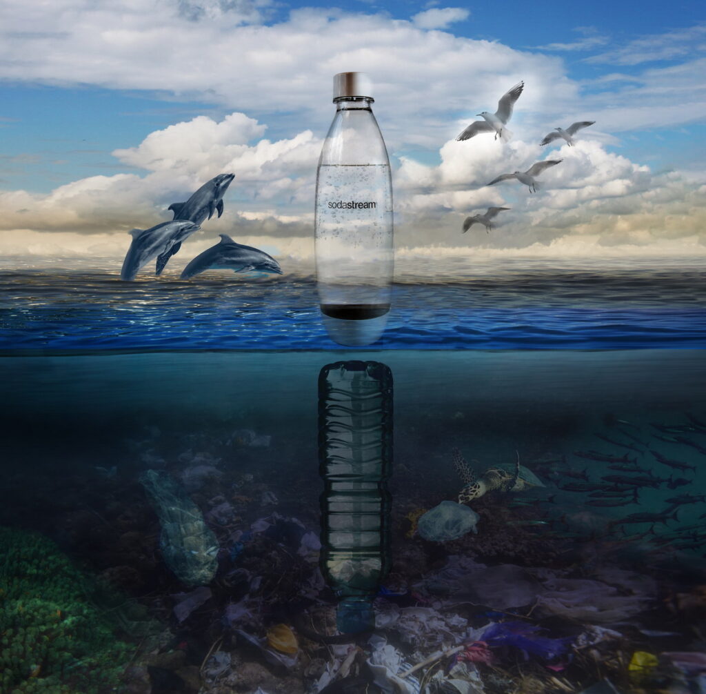 全球人類每年產生約4億噸塑膠垃圾，其中有800到1100噸將流入大海 ，相當於14座101大樓的高