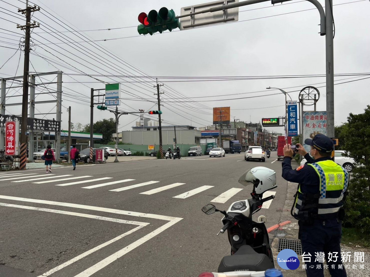 防制事故,大溪分局交通大執法。