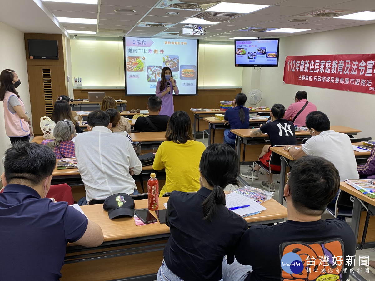 移民署邀新住民製作奧黛 體驗越南傳統服飾的優雅美麗