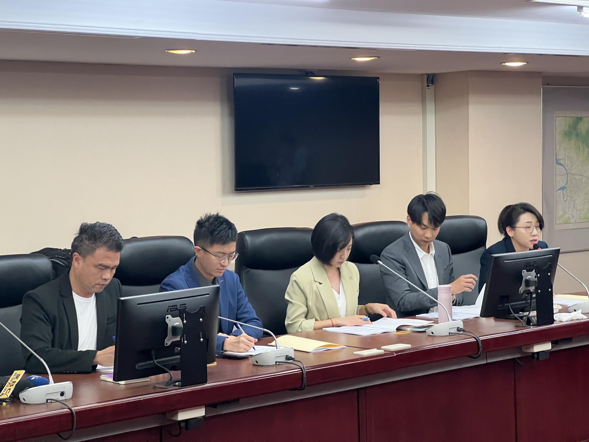 發言人酸柯8年蓋不完巨蛋 蔣萬安拜會民眾黨團遭反嗆發言體系放火 80 301C990D 3A28 4988 8B68 51CAED337FD9