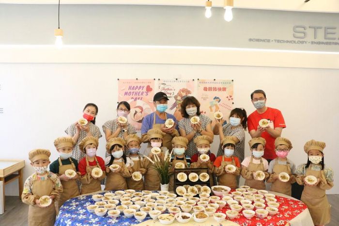 母親節前夕! 環幼師生體驗做碗粿惜福、感恩獻給母親