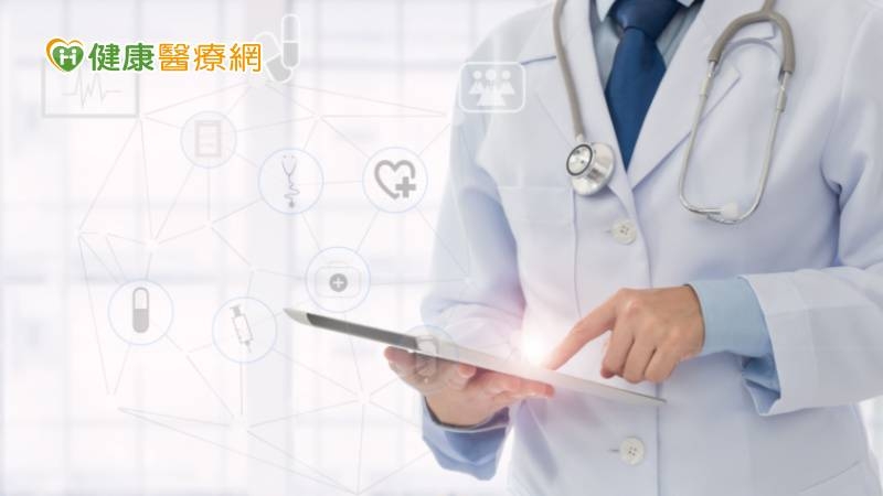 中醫大附醫全球前三強!榮獲HIMSS「數位健康指標」、「智抗菌平台」拯救敗血症