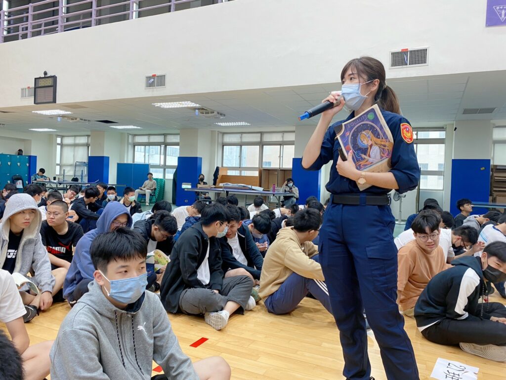 員警入校宣導助學生提升性侵害防治及法律權益意識