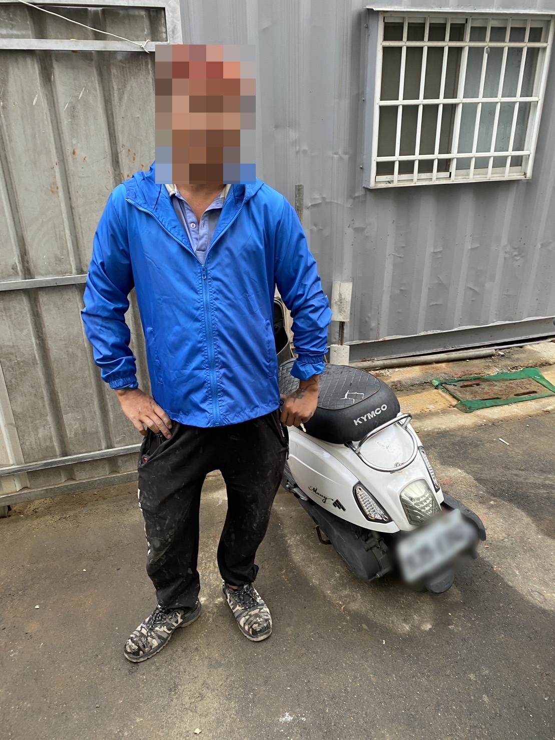 「我車牌損壞所以拔別人的」警傻眼他懶惰竟寧願違法 結果他竟然不是「他」！
