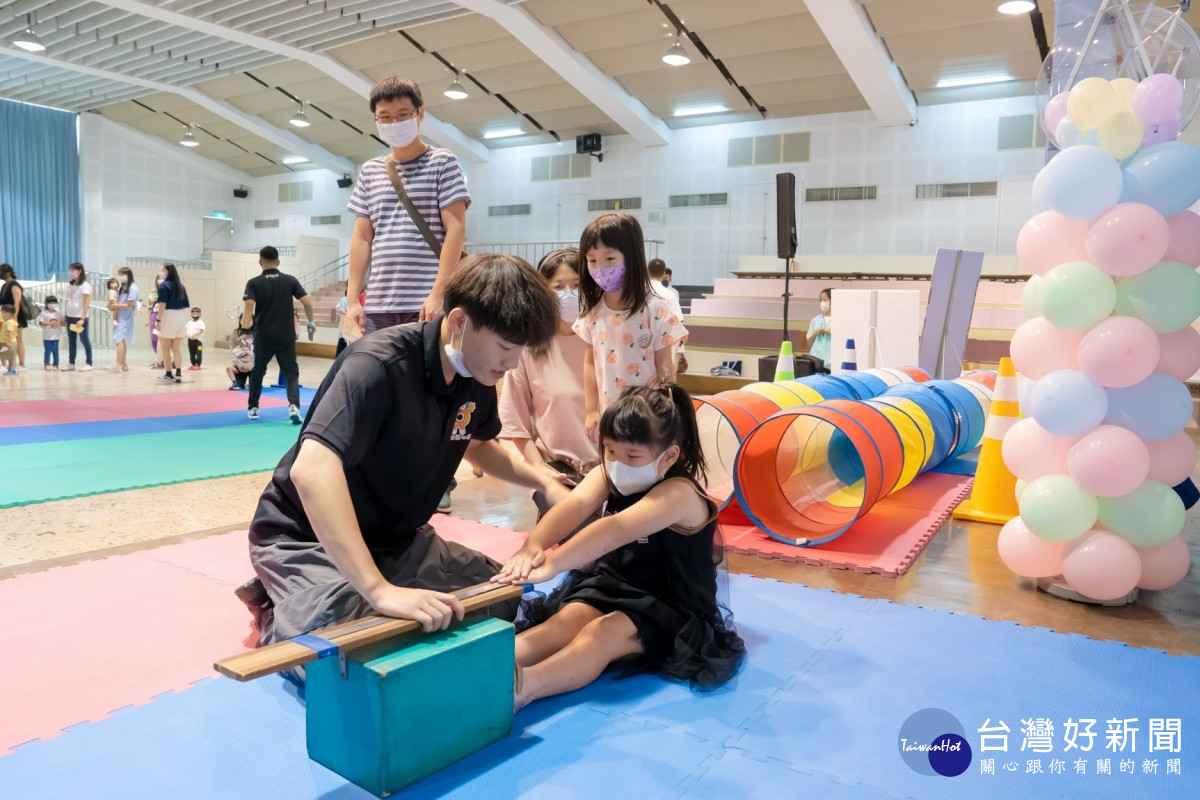 嘉義市府與中華全齡教育協會合作，首次針對學齡前兒童舉辦以體適能檢測結合運動會的活動／陳致愷翻攝