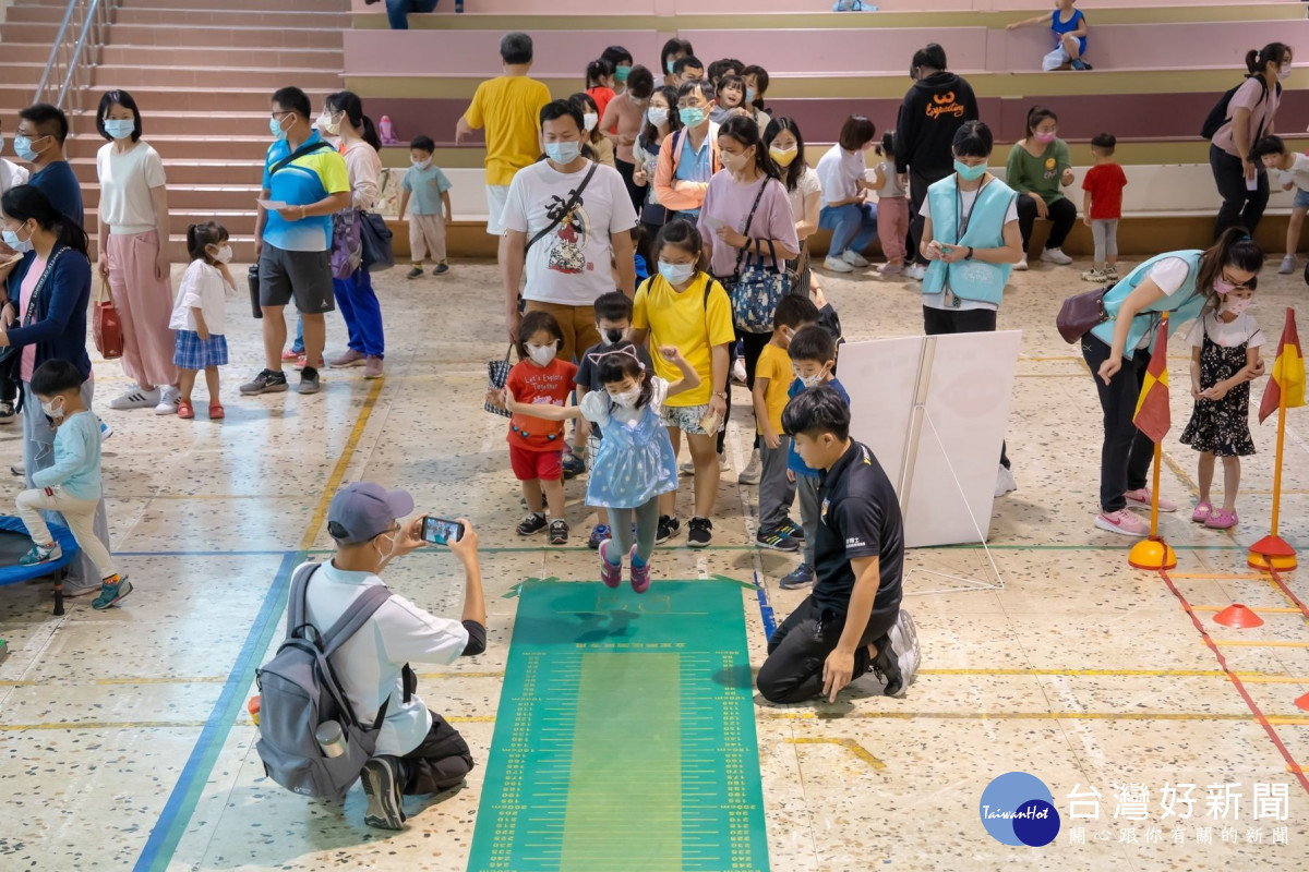 嘉義市府與中華全齡教育協會合作,首次針對學齡前兒童舉辦以體適能檢測結合運動會的活動/陳致愷翻攝
