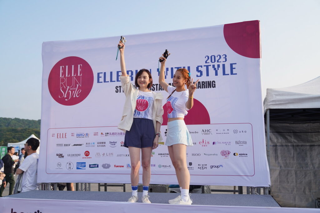 10K鳴槍起跑,(左)ELLE雜誌營運長Ellen、(右)鬼鬼吳映潔