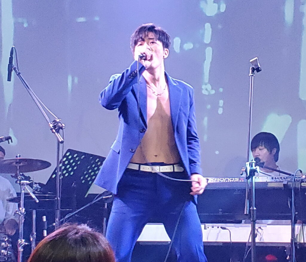 吳是閎舉行因為你生日演唱會