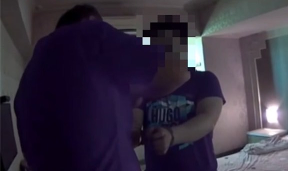 男子旅館內身體不適 警消緊急救援 男竟是5案通緝 最後逮捕歸案收場