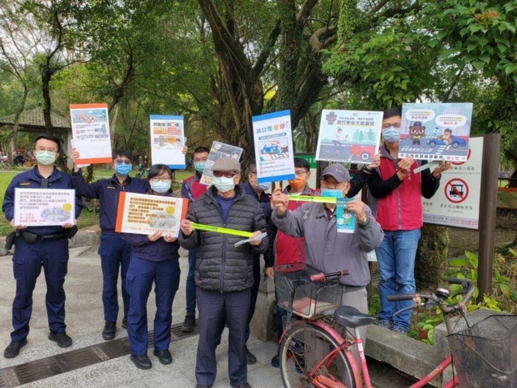 長者行路安全從我做起,讓我們一起呵護老人出行