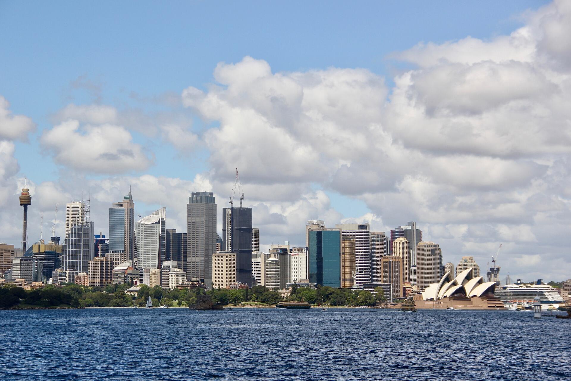 opera-house-4153568_1920