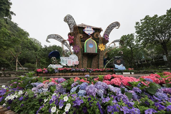 大型花卉裝置藝術-《時光寶藏作品》。 圖:參山國家風景區管理處/提供