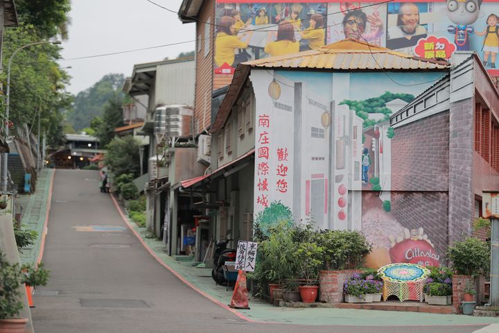 花團錦簇/南庄花卉節迎賓 兩萬株花卉藝術盛宴