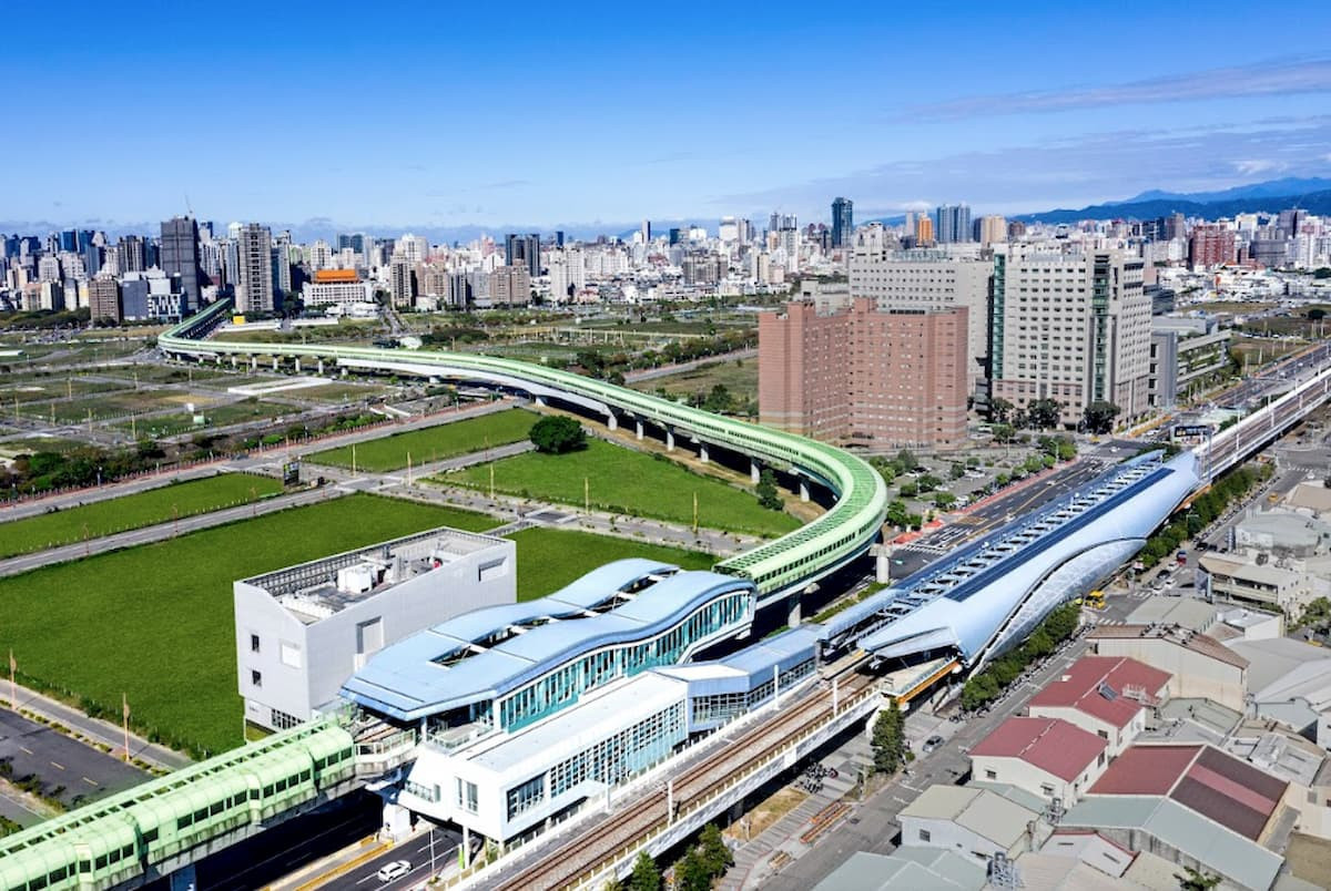 南區房市自台鐵高架化、捷運綠線通車後,開始有越來越多新案爭相推出。