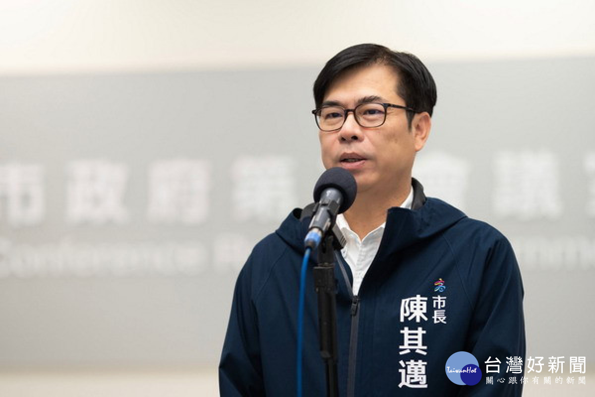 ▲陳其邁在市政會議上指示要擘劃12橫12縱主要道路配合產業發展，以促進經濟效益。（圖／記者 許高祥 翻攝）