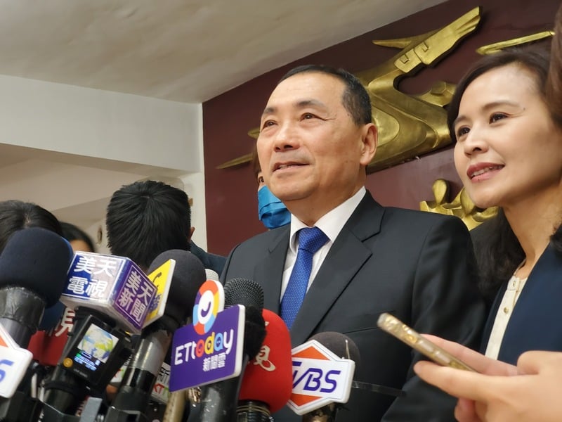 新北市長侯友宜介入協調國民黨北市港湖立委初選，遭綠營批「喬王」。中央社