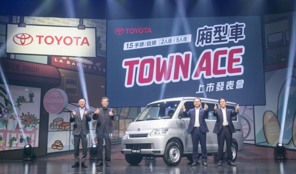 TOYOTA-TOWN-ACE連續四個月持續蟬聯輕型商用車市場冠軍。.