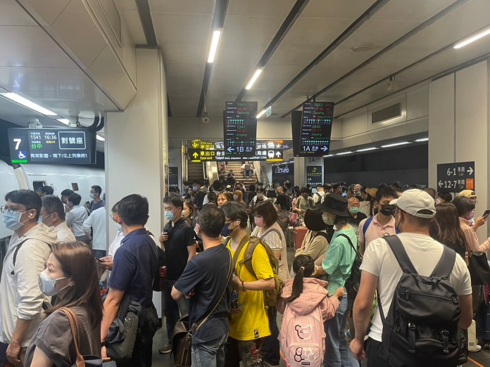 高鐵異常。記者爆料網line群提供