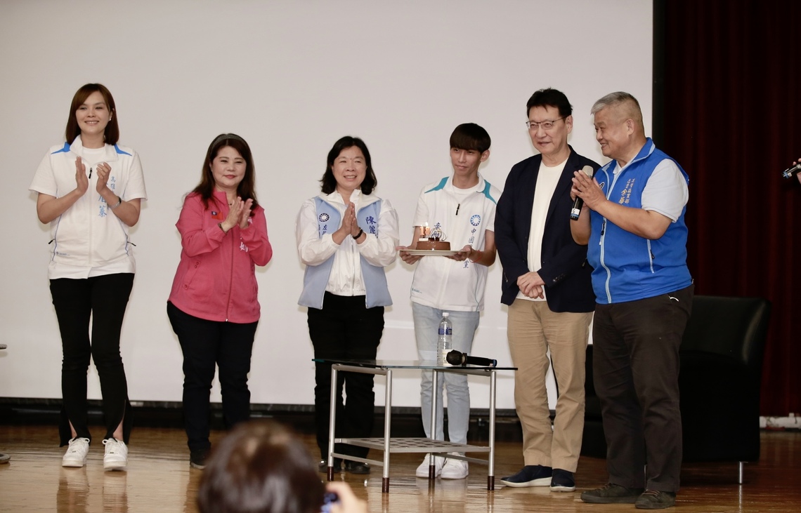 漾新聞|趙少康南下主持左楠區立委提名辯論會獻策「攻擊才是最佳的防守」