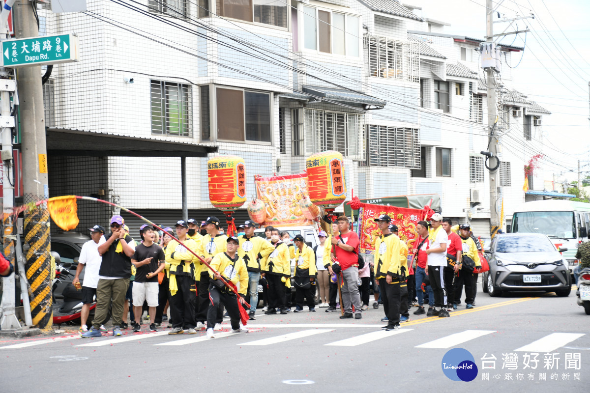 歷經七天六夜南瑤宮笨港進香頭旗隊回鑾率先於下午3點多進入彰化市境。圖／彰化市公所提供