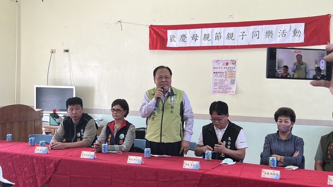安宅里歡慶母親節 陳光復籲為人子女感念慈暉
