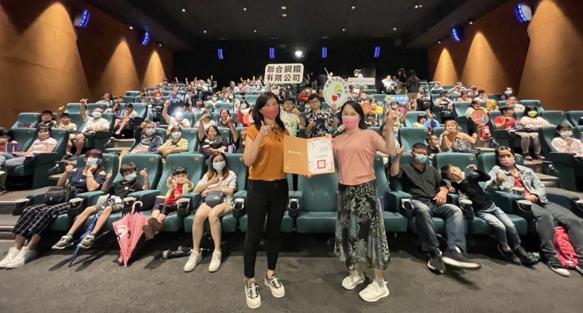 鋼鐵人柔軟心 邀150位家庭親子看電影 歡慶母親節