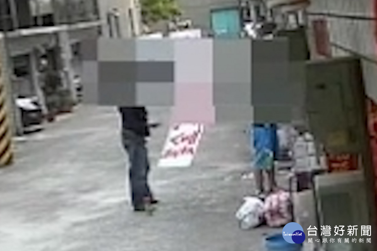 該集團成員前往被害人家屬住處噴漆／陳致愷翻攝