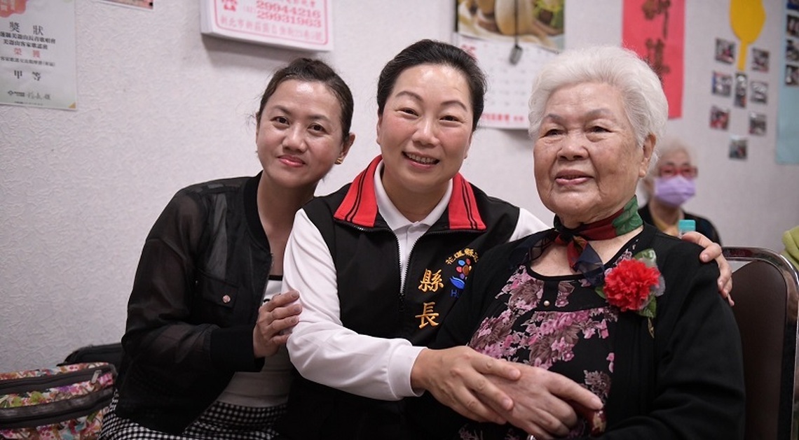 美崙山長青歌唱會母親節活動 徐榛蔚現身送祝福