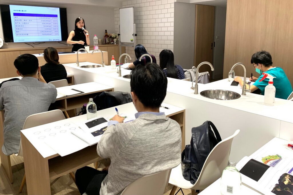 「開平品水師國際證照」在疫情解封後即吸引海外學員跨海學習，足見深獲肯定的辦學內容。