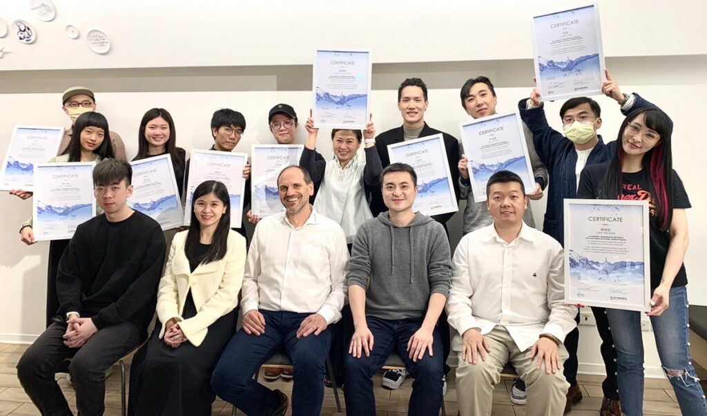 品水學程創辦人Dr. Peter Schropp特地從德國來臺與學院交流，並和開平學苑共同授證。