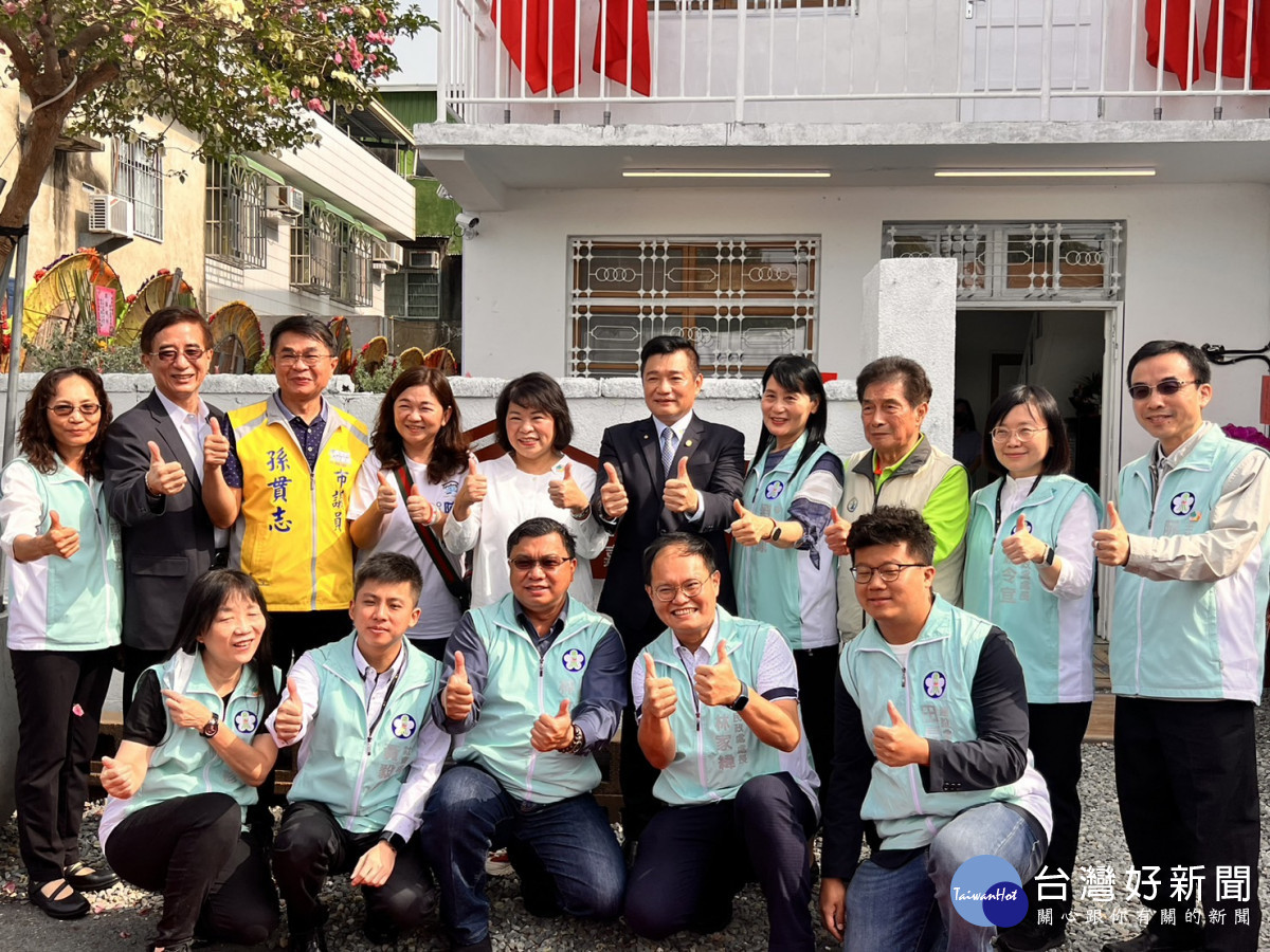嘉義市國民黨籍市議員陳家平服務處今天正式開幕/陳致愷翻攝