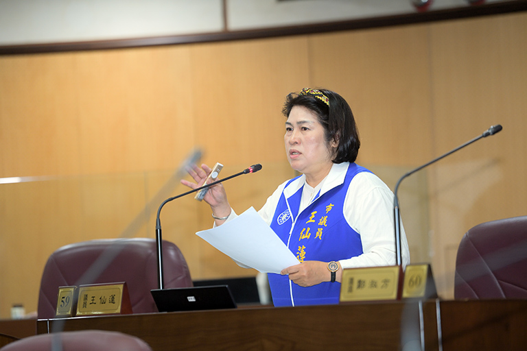 落實原住民政見,市議員王仙蓮:市府各項福利政策應陸續到位。(圖/市議會提供)
