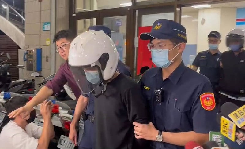 新北市張姓男子遭棄屍五股山區,新北市蘆洲警方循線追查逮捕涉案的姚姓、梁姓男子,訊後也依法將2人移送檢方偵辦。翻攝畫面