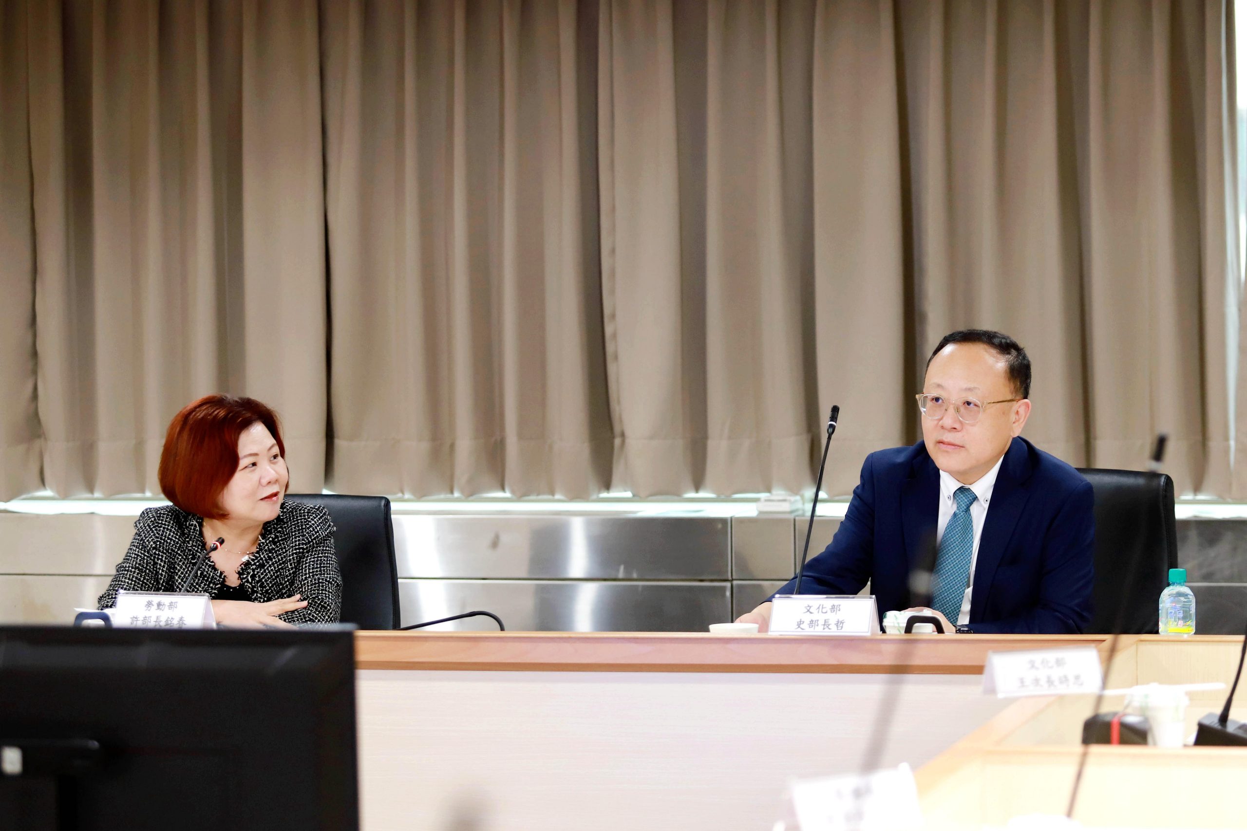 文化部、勞動部雙首長會議 史哲、許銘春宣示攜手健全影視職安環境