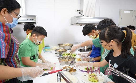 母親節將至   文雅學童親作異國料理秀才藝