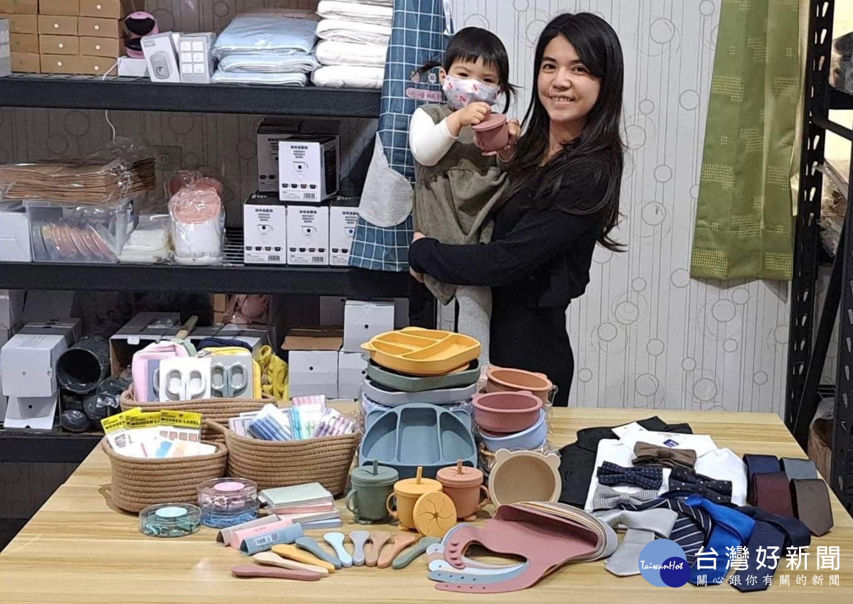 全職媽媽為了女兒成立母嬰網路銷售平台。