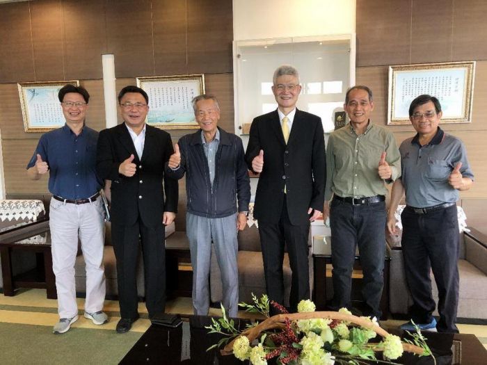 中山大學大師講座 公視董座胡元輝談AI時代媒體資訊素養