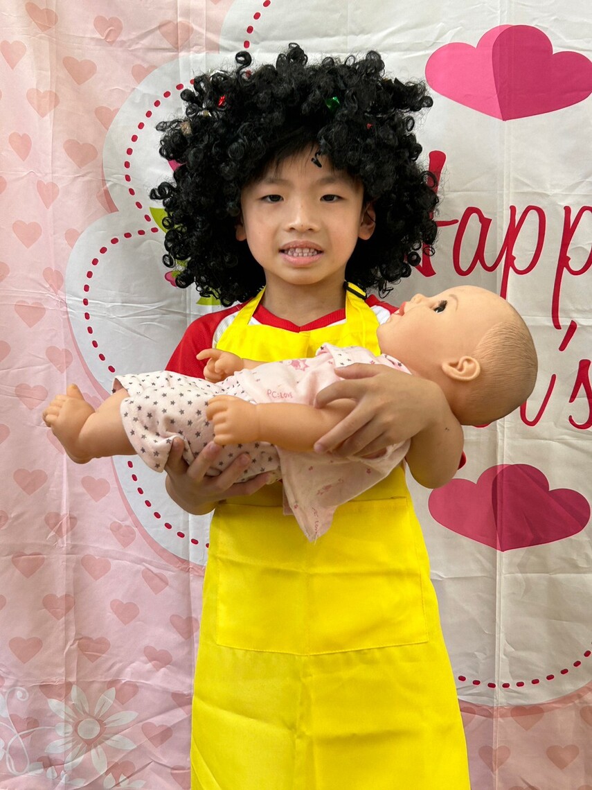 漾新聞|裕誠幼兒園辦兩週母親節活動 KTV飆歌、親子按摩、洗腳、辦藝術展 共度溫馨的「五月天」