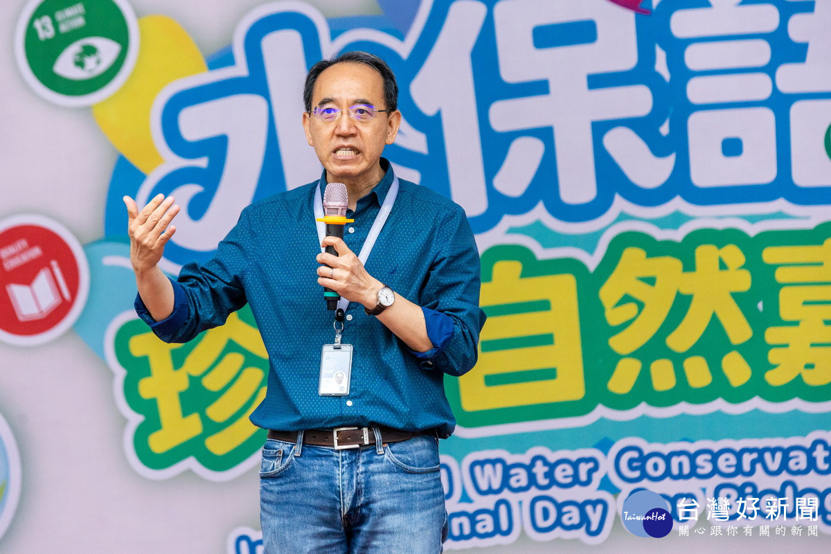 焦館長希望將自然生態保育觀念帶入大家心中。(記者扶小萍攝)