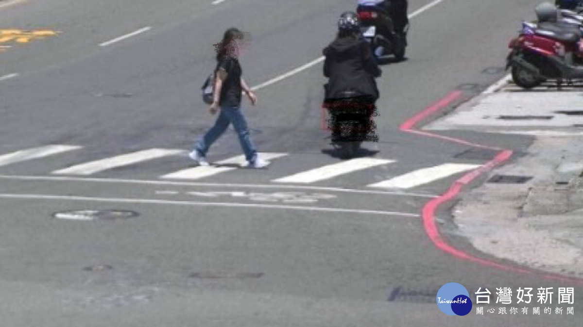 ▲改善行人路口通行安全！高市加強取締不停讓行人違規車輛。（圖／記者 許高祥 翻攝）